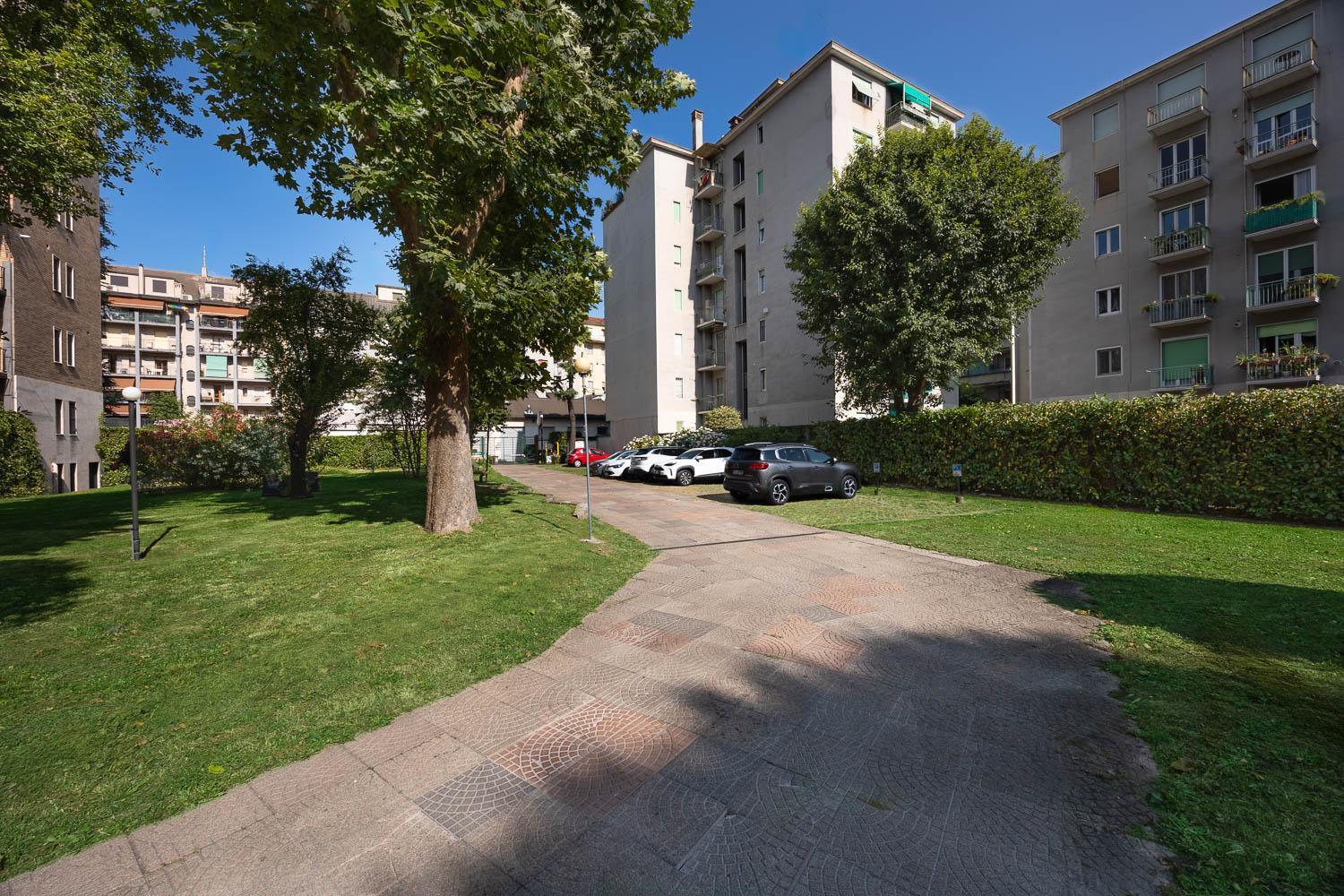 Ih Hotels Milano Aparthotel Argonne Park — Photos 1